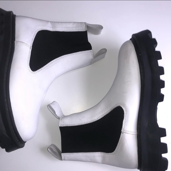 SIMON MILLER BOOT IN MACADAMIA PATENT 
SCRAMBLER - Picture 8 of 10